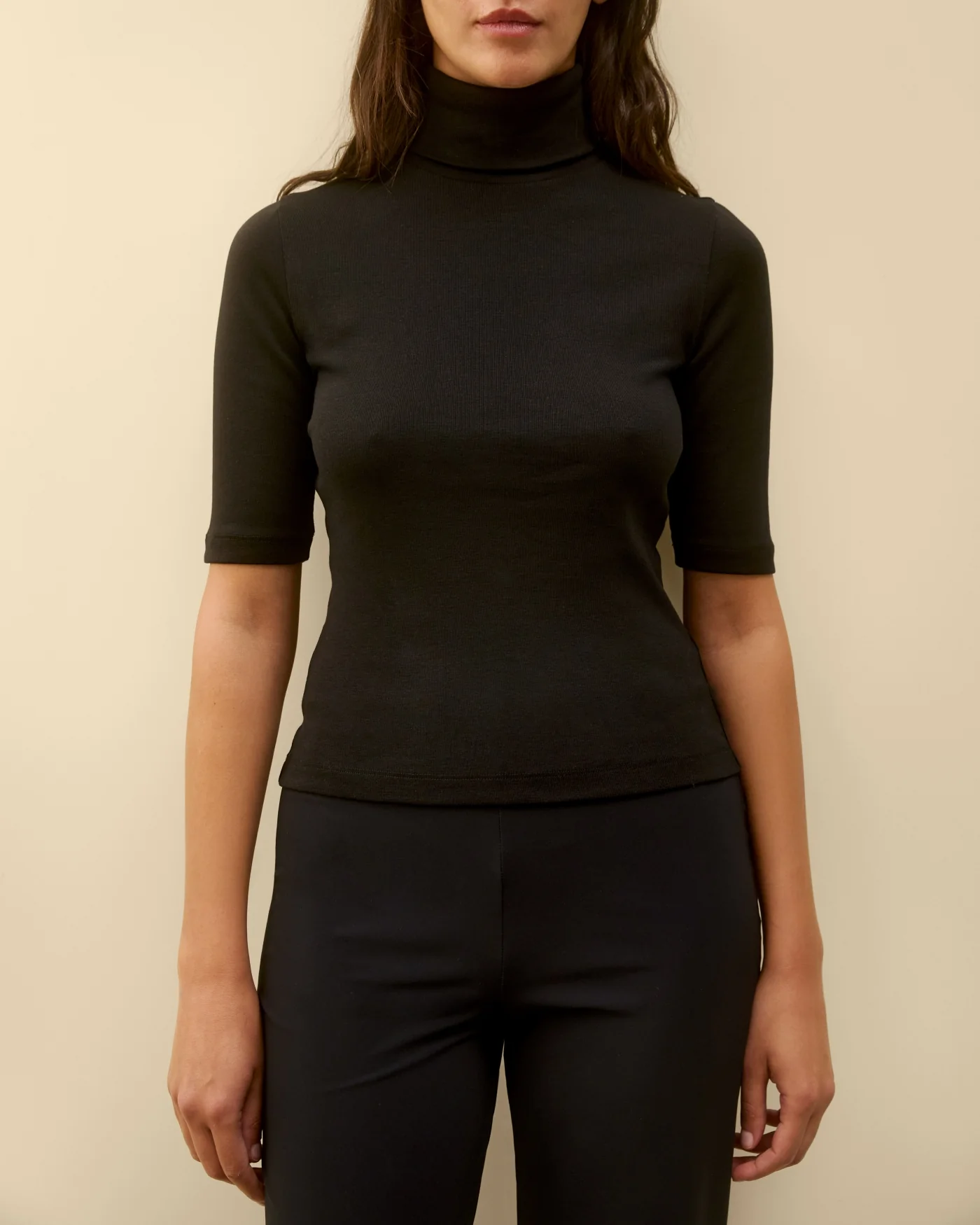 DINAH TEE | Black - Image 4
